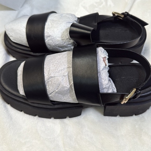 Truffle Collection Y2K chunky strap sandals in black- Size 41 - Picture 6 of 9
